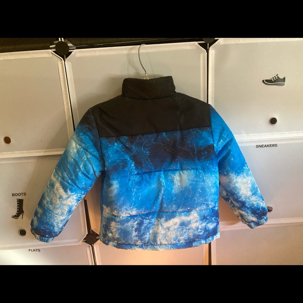 Puffer Jacket. - Picture 2 of 3